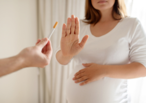 Fumo e gravidanza: perché smettere fa bene a te e al tuo bambino